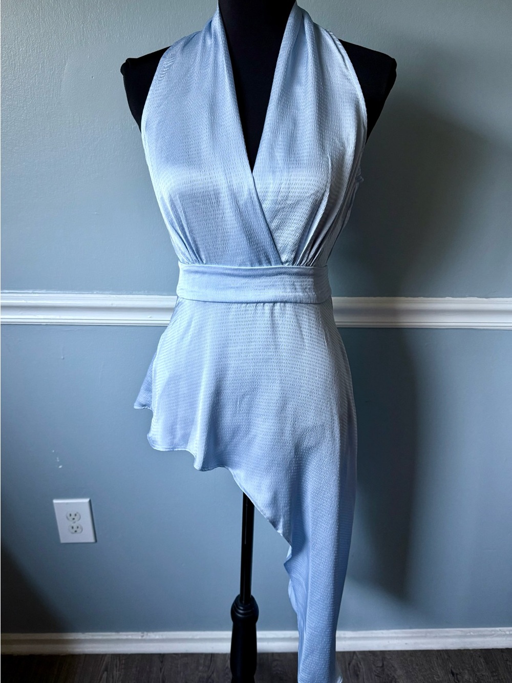 BCBGMaxAzria Pale Blue Asymmetrical Halter Dress XXS